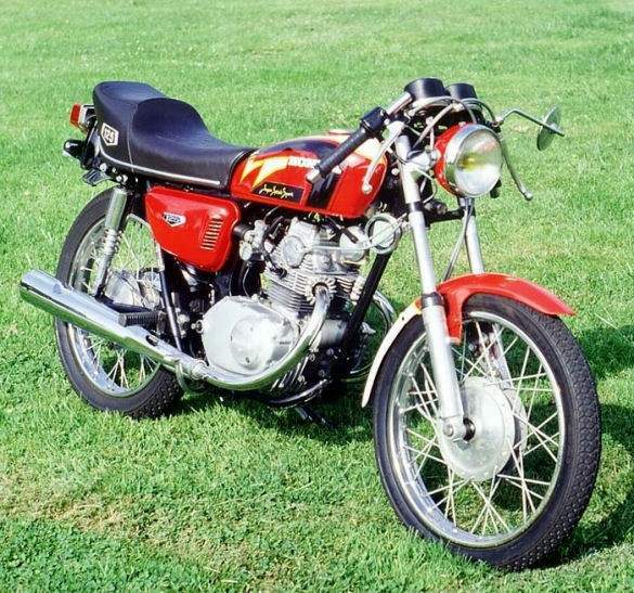 1973 Honda CB 125 Cafe Racer