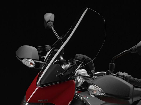 Ducati Hyperstrada 820