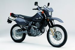 Suzuki-dr650-2012-2012-2.jpg
