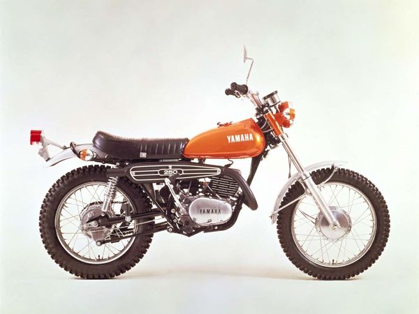 1972 Yamaha DT-2 250