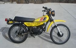 1976-Yamaha-DT100-Yellow-2924-0.jpg