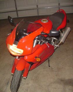 2005-Ducati-Supersport-800-Red-8431-5.jpg