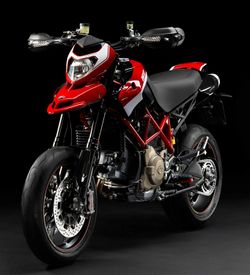 Ducati-hypermotard-1100-evo-sp-2-2012-2012-2.jpg