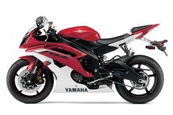 Yamaha-yzf-r6-2013-2013-2.jpg