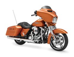 Harley-FLHXS-Street-Glide-Special-14--3.jpg