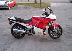 1985-Yamaha-FJ1100-Red-3213-0.jpg