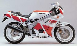 Yamaha-fzr400-1984-1989-2.jpg