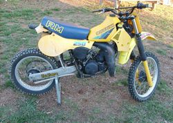 1983-Suzuki-RM250-Yellow-9520-0.jpg