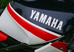 1986-Yamaha-FZ750-3.jpg