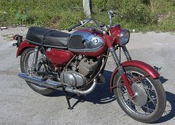 1966-Suzuki-T20-Red-0.jpg
