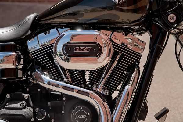 2017 Harley Davidson WIDE GLIDE