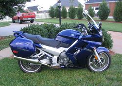 2005-Yamaha-FJR1300-ABS-Blue-0.jpg