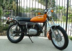 1972-Yamaha-DT250(DT1F)-Gold-0.jpg