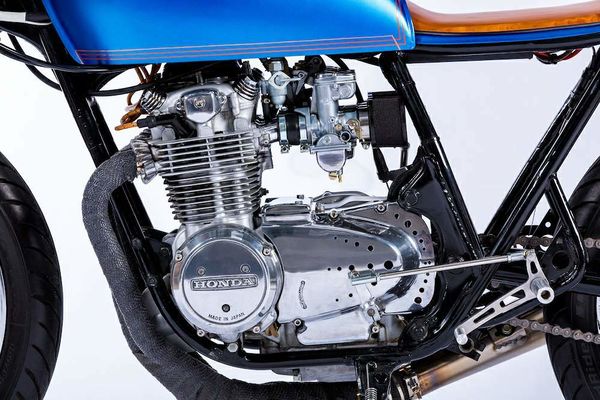 Honda CB550F Super Sport