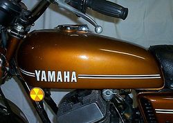 1974-Yamaha-RD250-Gold-5.jpg