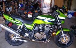 2005-Kawasaki-ZR1200-A5-Green-0.jpg