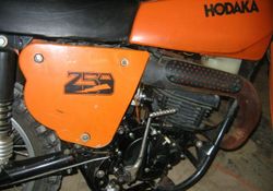 1977-Hodaka-Thunderdog-250ED-Orange-4778-4.jpg