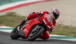 Ducati-Panigale-V4-R-29.jpg