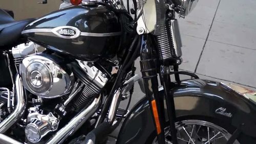 Harley-Davidson FLSTSC Heritage Springer Classic - CycleChaos