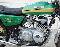 Benelli-654-turismo-1980-1980-2.jpg