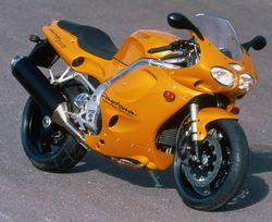 Triumph-daytona-t595-1999-1999-4.jpg