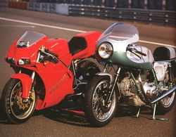 Ducati-916-94--4.jpg