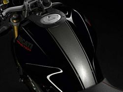 Ducati-Monster-1100-EVO-11--2.jpg