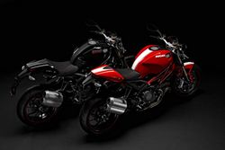 Ducati-monster-1100-2012-2012-4.jpg
