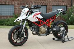 Ducati-hypermotard-1100-neiman-marcus-limited-edit-2009-2009-2.jpg