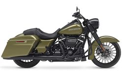 Harley-FLHR-Road-King-Special-17--1.jpg