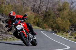Ducati-monster-1100-2013-2013-1.jpg