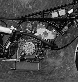 1965-Honda-RC115-Engine-in-frame.jpg