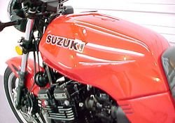 1983-Suzuki-GS1100E-Red-6.jpg