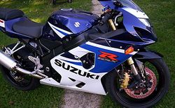 2005-Suzuki-GSX-R750-WhiteBlue-4.jpg