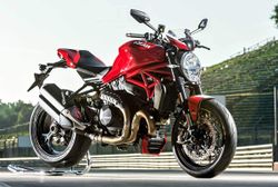 Ducati-Monster-1200R-16--5.jpg