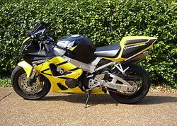 2001-Honda-CBR929RR-Yellow-12424-2.jpg