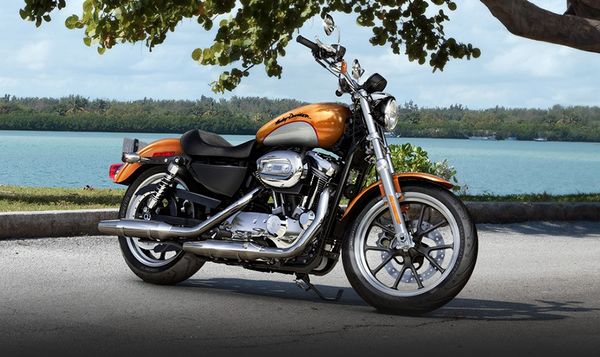 2014 Harley Davidson Superlow