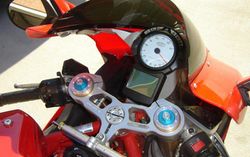 2006-Ducati-749R-Red-470-4.jpg