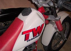 1988-Yamaha-TW200-White-5279-2.jpg