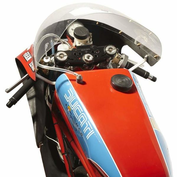 Racing Bikes Ducati TT1750