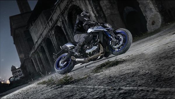 2014 - 2016 Yamaha MT-09 STREET RALLY/ABS