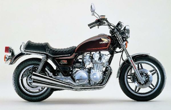 Honda CB750 Custom