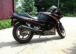 1989-Kawasaki-ZX600-C2-Black-4587-1.jpg