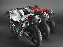 Ducati-monster-696-2012-2012-1.jpg