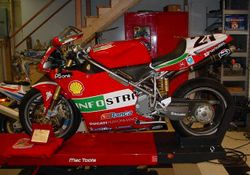 2002-Ducati-998s-Bayliss-Edition-Red-3816-2.jpg