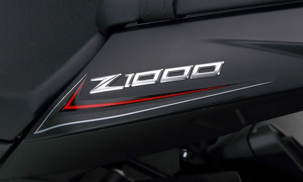 2012 Kawasaki Z1000 Black Edition