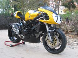 Radical-Ducati-Sport-944--2.jpg