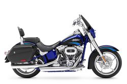 Harley-davidson-cvo-softail-convertible-2011-2011-1.jpg