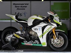 Honda-CBR-1000RR-HANNspree-Ten-Kat-Superbike--1.jpg