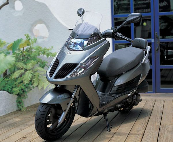 2012 Kymco Frost 200i